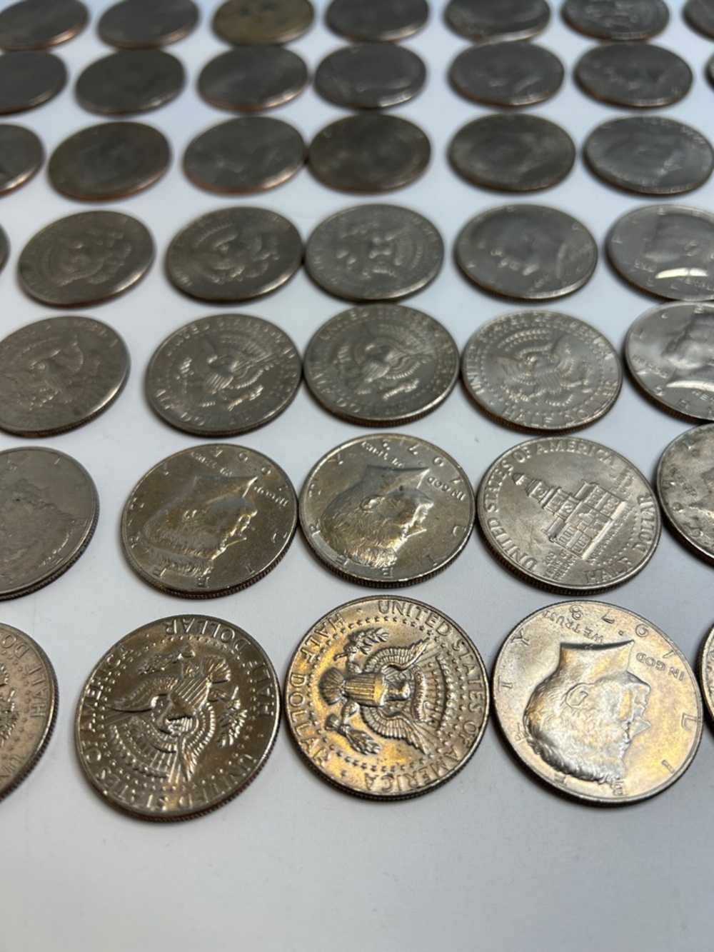 Large Estate Sale Kennedy Half Dollars Coin Lot Face Value $31.5 Coin Collection - Picture 3 of 7
